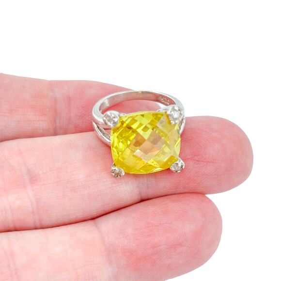 Vintage Sterling Silver 925 Lemon Yellow Cubic Zirconia Ring Size 5.5 - Picture 1 of 9